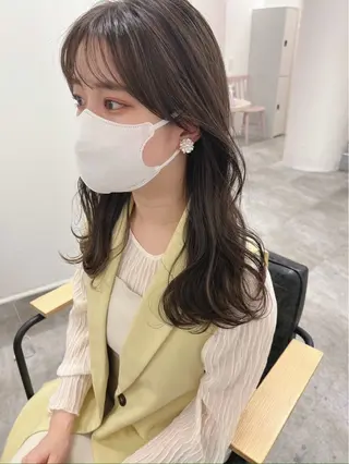 ロング カラー コテ巻き風パーマ 縮毛矯正が得意のヘアスタイル
