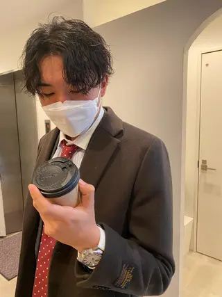 ミディアム パーマ メンズ 似合う髪型見つけます AYAKAのヘアスタイル