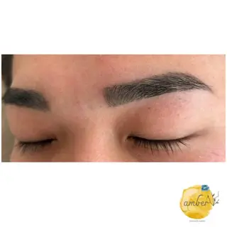メンズ amber十日市🌕 MISAの眉毛・アイブロウイメージ