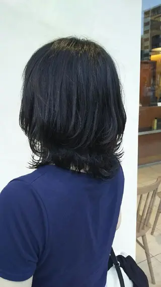 ミディアム カラー SHAFT Ieiriのヘアスタイル
