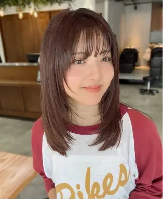 セミロング 縮毛矯正・透明感 カラー💙acoのヘアスタイル