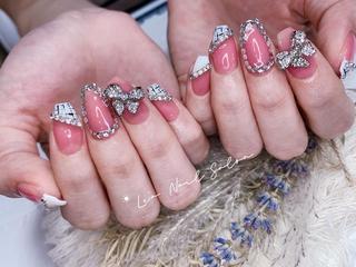 ショート カラー ネイル Le’a NailSalonのネイルデザイン