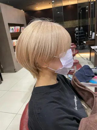 ショート カラー ✨髪質改善/ハイトー ン/艶髪高山のヘアスタイル