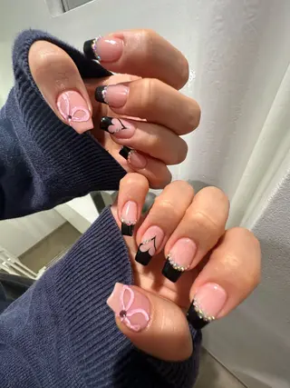 ネイル SHIORI 📍渋谷 / 円山町のネイルデザイン