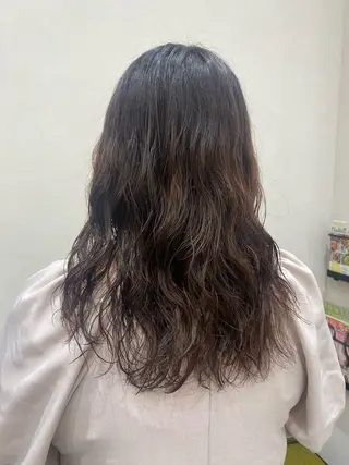 パーマ 萩原 彩音のヘアスタイル
