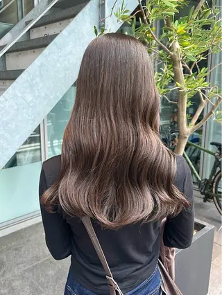 セミロング カラー イケハラ ナナミのヘアスタイル