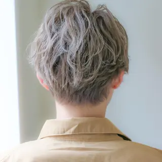 ショート カラー パーマ Lond re Maison.原宿のヘアスタイル