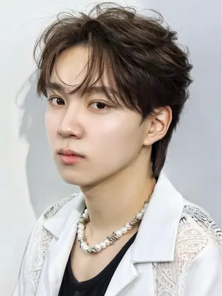 ショート カラー パーマ メンズ 渡部 武瑠のヘアスタイル