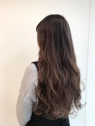ロング カラー ぱつっとボブ/ 小野あかねのヘアスタイル