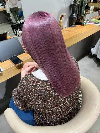 ロング カラー 透明感ハイトーン🦄 キラ🌈のヘアスタイル