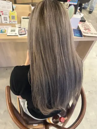 ロング カラー HASIMOTO jijibyMOPSのヘアスタイル