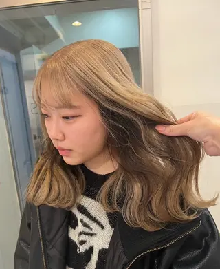 セミロング カラー 指名数No.1 /NAOYAのヘアスタイル
