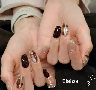 ネイル Elsias 詩織のマツエク・マツパデザイン