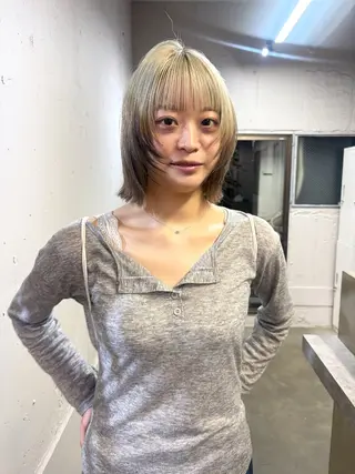 ショート カラー ハイトーン レイヤー🎀meiのヘアスタイル