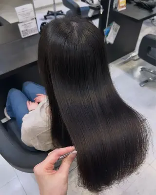 セミロング カラー 横田 あいらのヘアスタイル