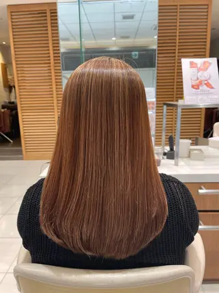 セミロング 髪質改善/縮毛矯正 🧸梅川のヘアスタイル