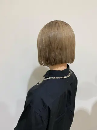 ショート カラー BLOCK hair makeのヘアスタイル