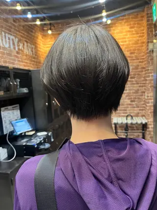 ショート カラー パーマ ヘアアレンジ メンズ キッズ ネイル マツエク・マツパ アイブロウ 久木原 ゆりのヘアスタイル
