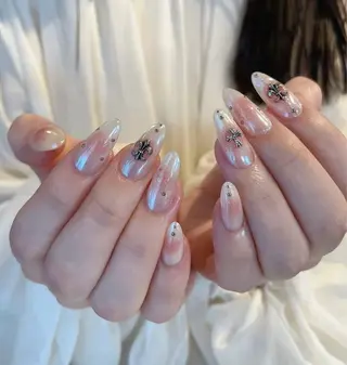 ネイル Mina Aurea Nailのネイルデザイン
