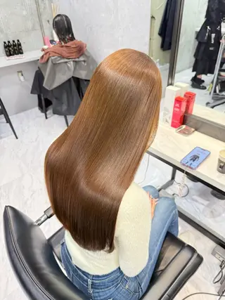 ロング カラー 小島 侑衣のヘアスタイル