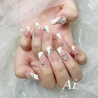 ネイル 🦋 Queenieのネイルデザイン