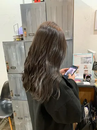 ロング loe 🦋mamiya🦋のヘアスタイル