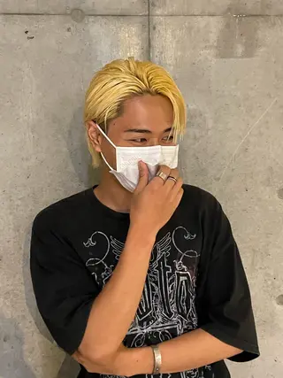 カラー メンズ 関根 萌花のヘアスタイル