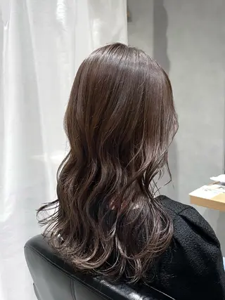 セミロング カラー 福本 梓のヘアスタイル