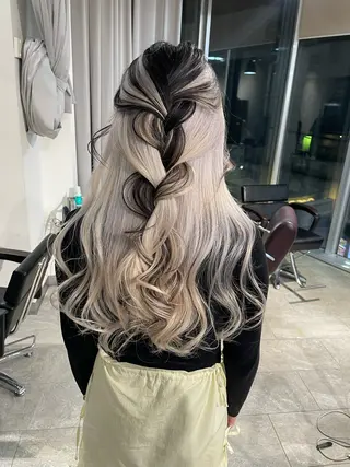 ロング カラー 💜ハイトーン💛 マジカルかいちゃんのヘアスタイル
