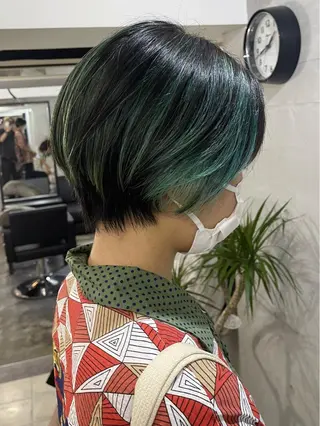 ショート ハイトーンブリーチ 土坂 由志【京都】のヘアスタイル