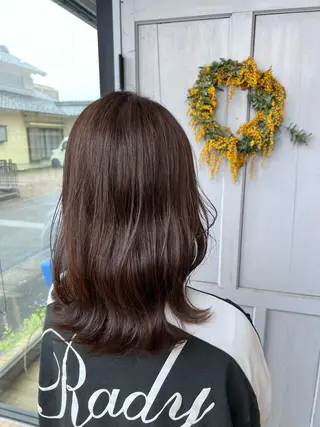 ロング カラー ツキダテ ユイのヘアスタイル
