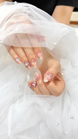 ネイル hitomi 🎀所沢ネイルサロンのネイルデザイン