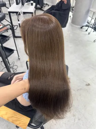 ロング カラー 赤み無し柔らかカラー 【梅田】madokaのヘアスタイル