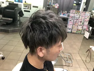 ショート カラー メンズ メンズ レイヤー ウルフ 弓木啓輔のヘアスタイル