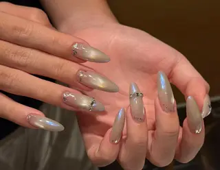 ネイル エリ🫧 nail池袋東口のネイルデザイン