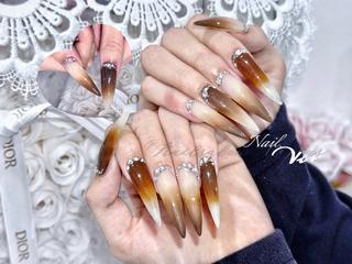 ネイル ✨Nailsalon Vi+✨のネイルデザイン