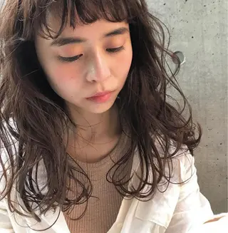 セミロング ボブ♡柔らかいカラー 實松栞理のヘアスタイル