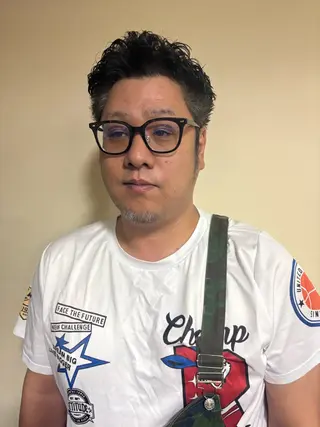 パーマ メンズ 浅岡 昭汰のヘアスタイル