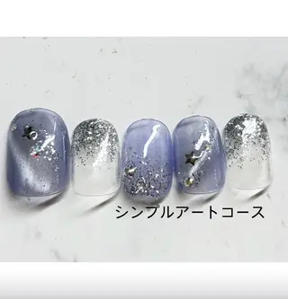 ミディアム ネイルサロン Bliss（ブリス）のネイルデザイン