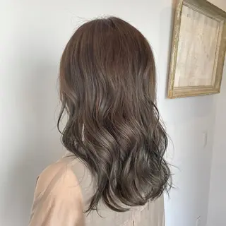 セミロング ZAZA ASAMIのヘアスタイル
