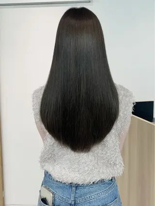 ロング カサイ ミユのヘアスタイル