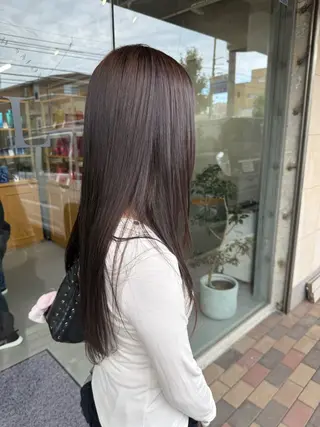 カラー 湯浅 慈園のヘアスタイル