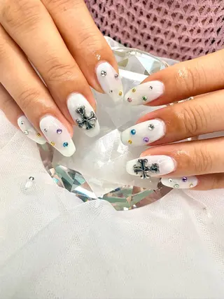 ネイル マグネット・定額専門 Mii Nailのネイルデザイン