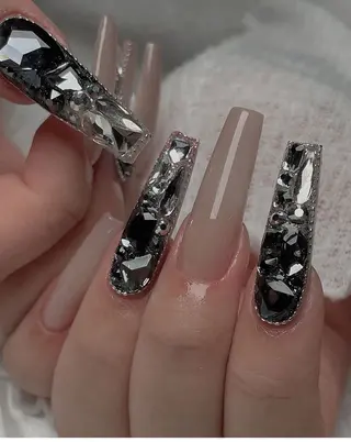 ネイル akina nailsのネイルデザイン