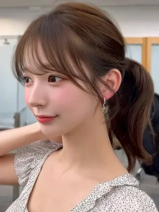 ミディアム 越川 友美子のヘアスタイル