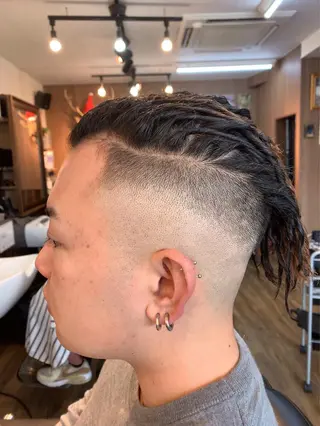 ショート パーマ メンズ 中田 孝之のヘアスタイル