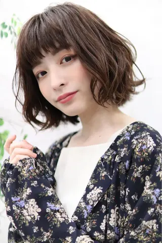 ミディアム 美容歴20年 岩田芳郎のヘアスタイル
