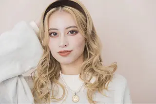 韓国レイヤー/ブリ ーチ🩶Momo🩶のヘアスタイル
