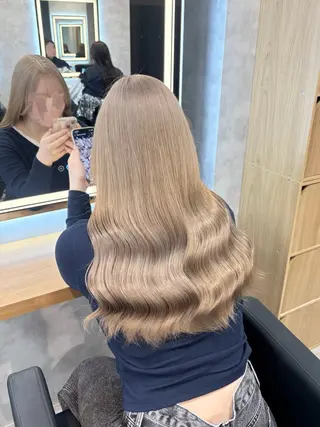 ロング カラー パーマ ヘアアレンジ 透明感ブリーチカラー 🌈TOMOHIROのヘアスタイル