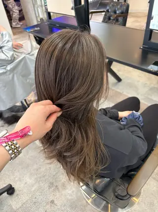 セミロング カラー ROI 🫧KANAMIのヘアスタイル